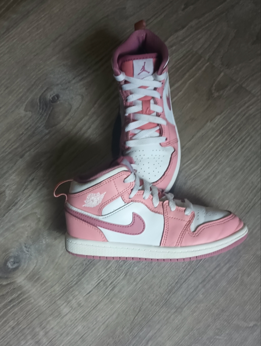 Nike Air Jordan 1 Mid Valentine Day (Pink/White) A-23